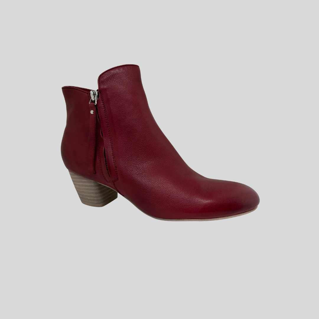 pinot red womens leather boots