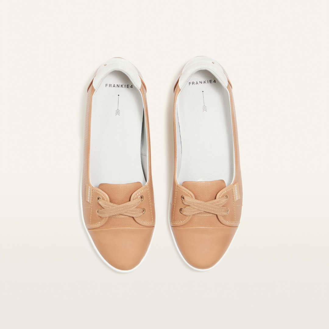 FRANKIE4 Hannah III Camel Punched – Shannons Shoes