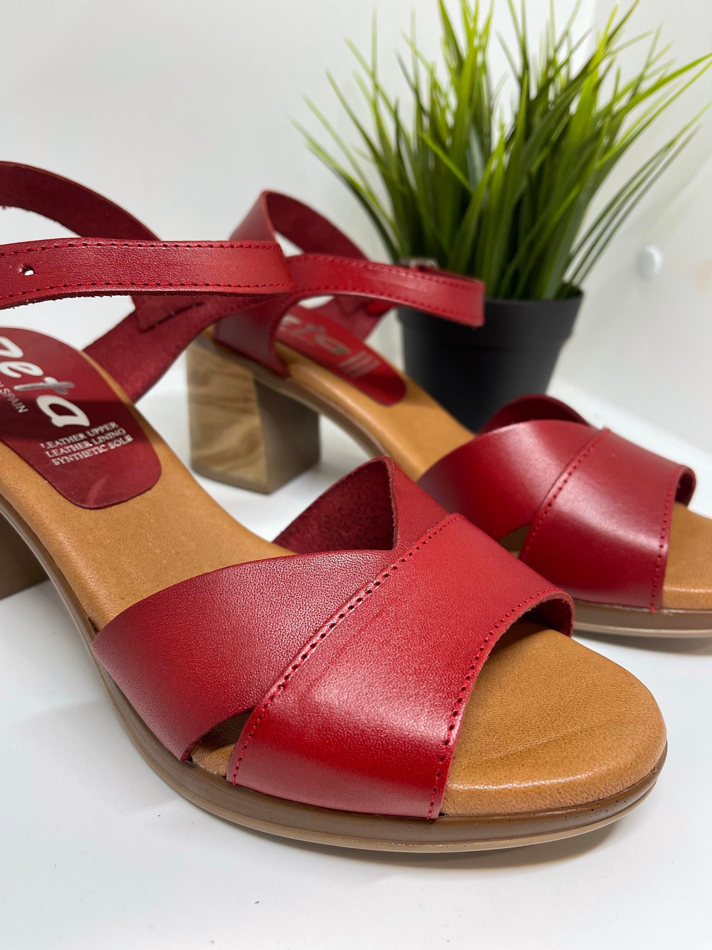 Zeta red heels 