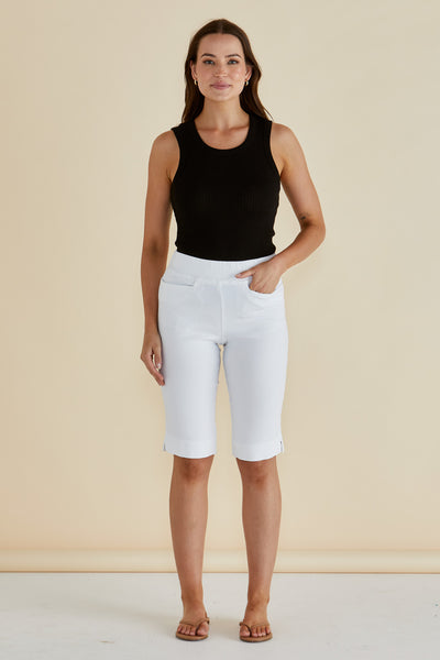Betty Basics Bermuda Bengaline Short - White