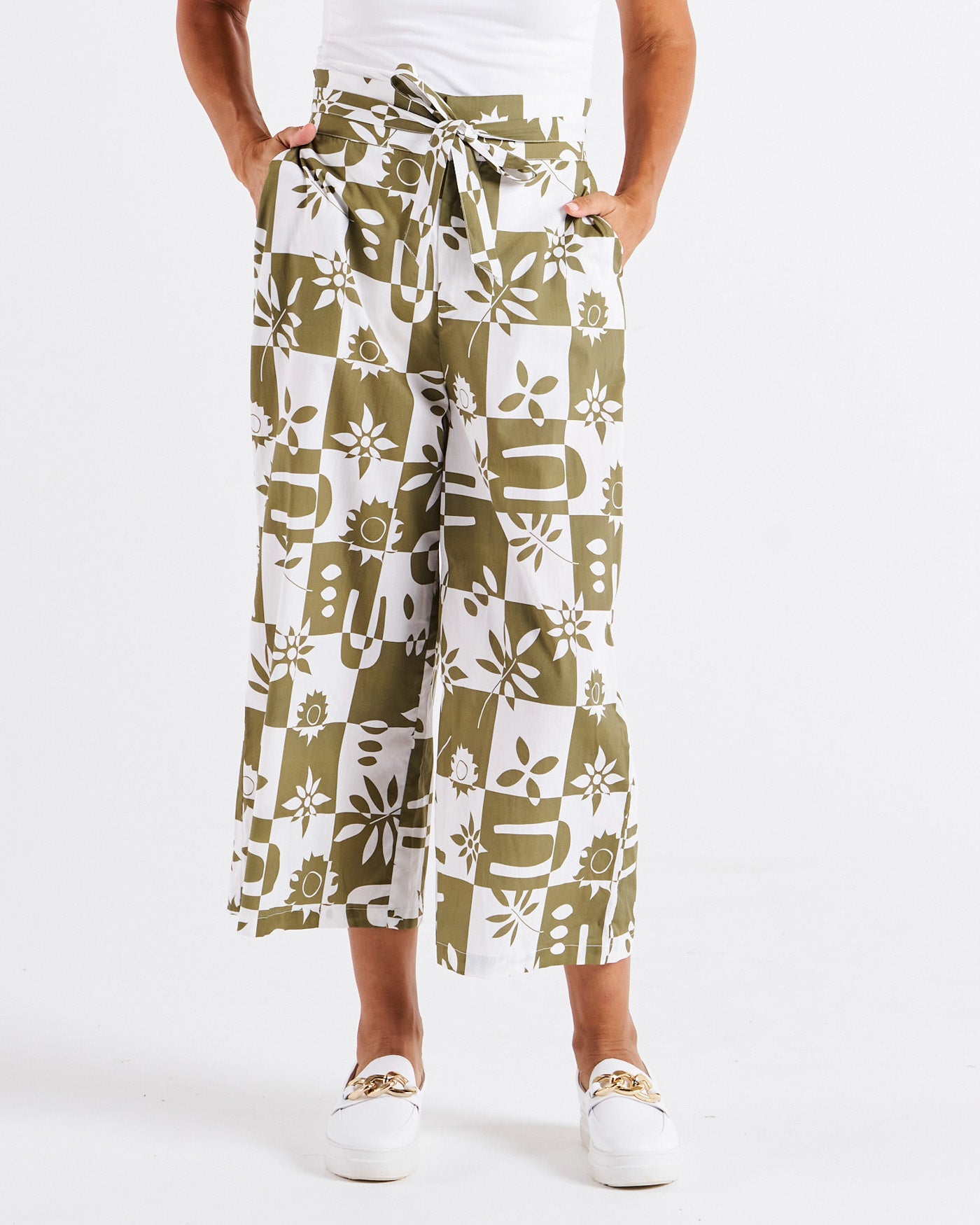 Betty Basics Cabo Crop Pant - Geo Floral