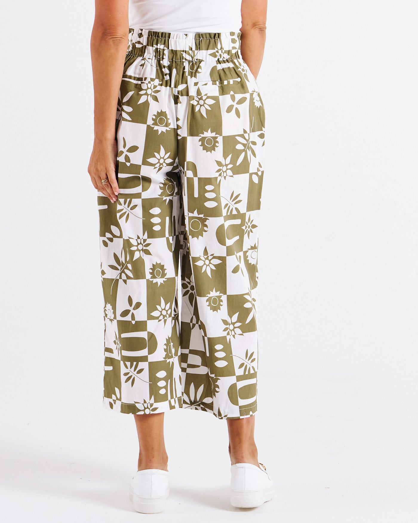 Betty Basics Cabo Crop Pant - Geo Floral