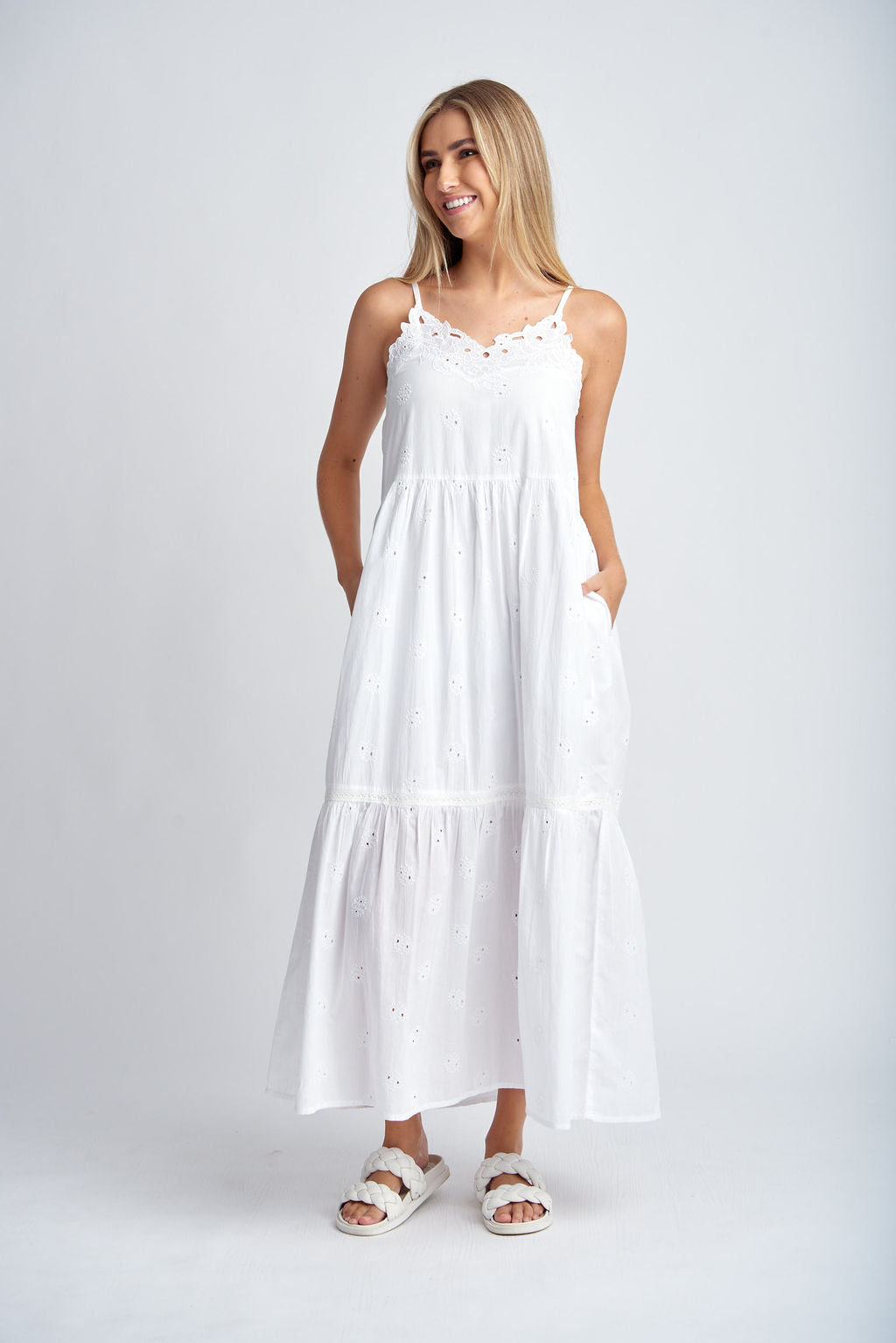 Cloth+Paper+Scissors Embroidered Cotton Sundress - White