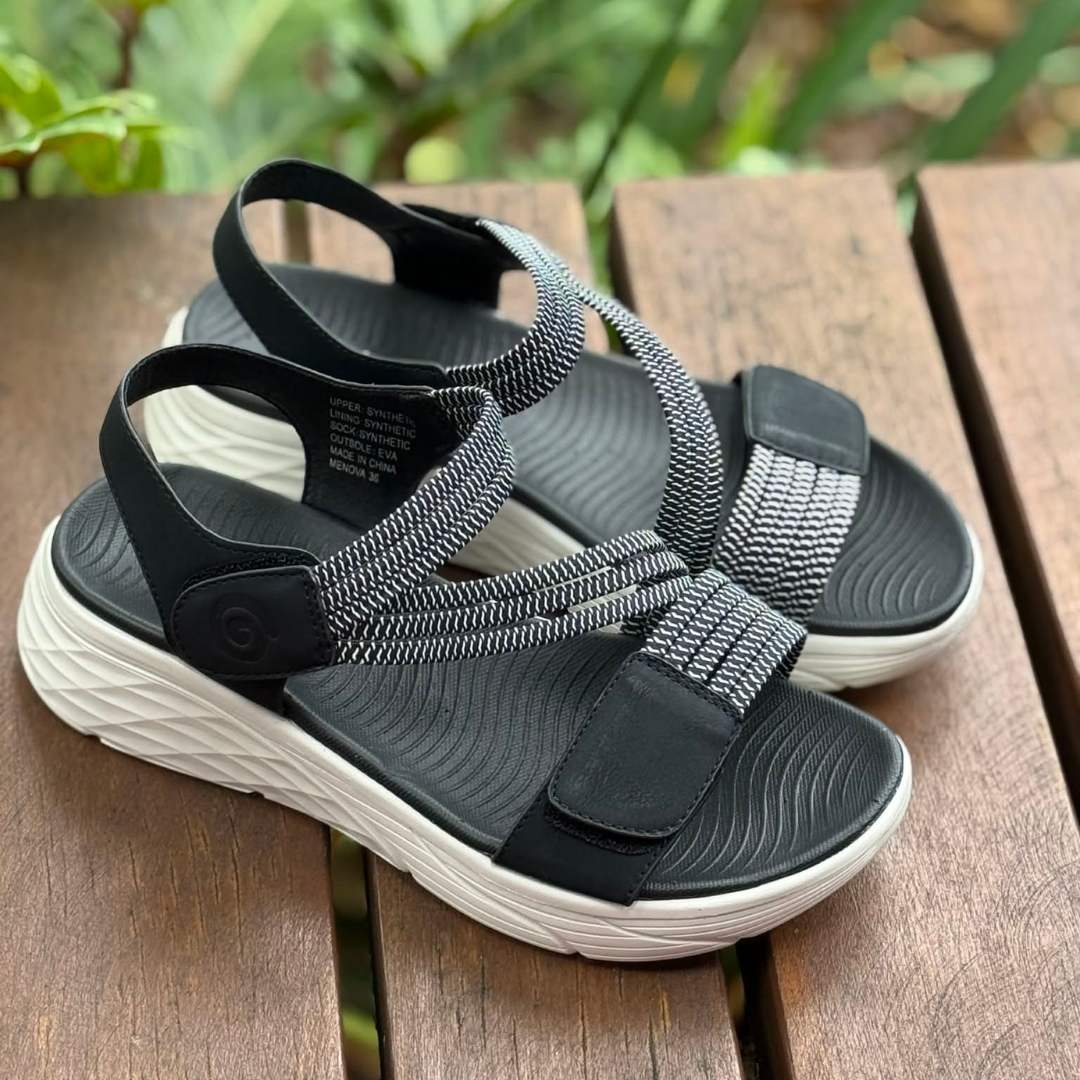 Cassini Menova - Black