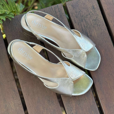 Chrissie Scott - Metallic Gold