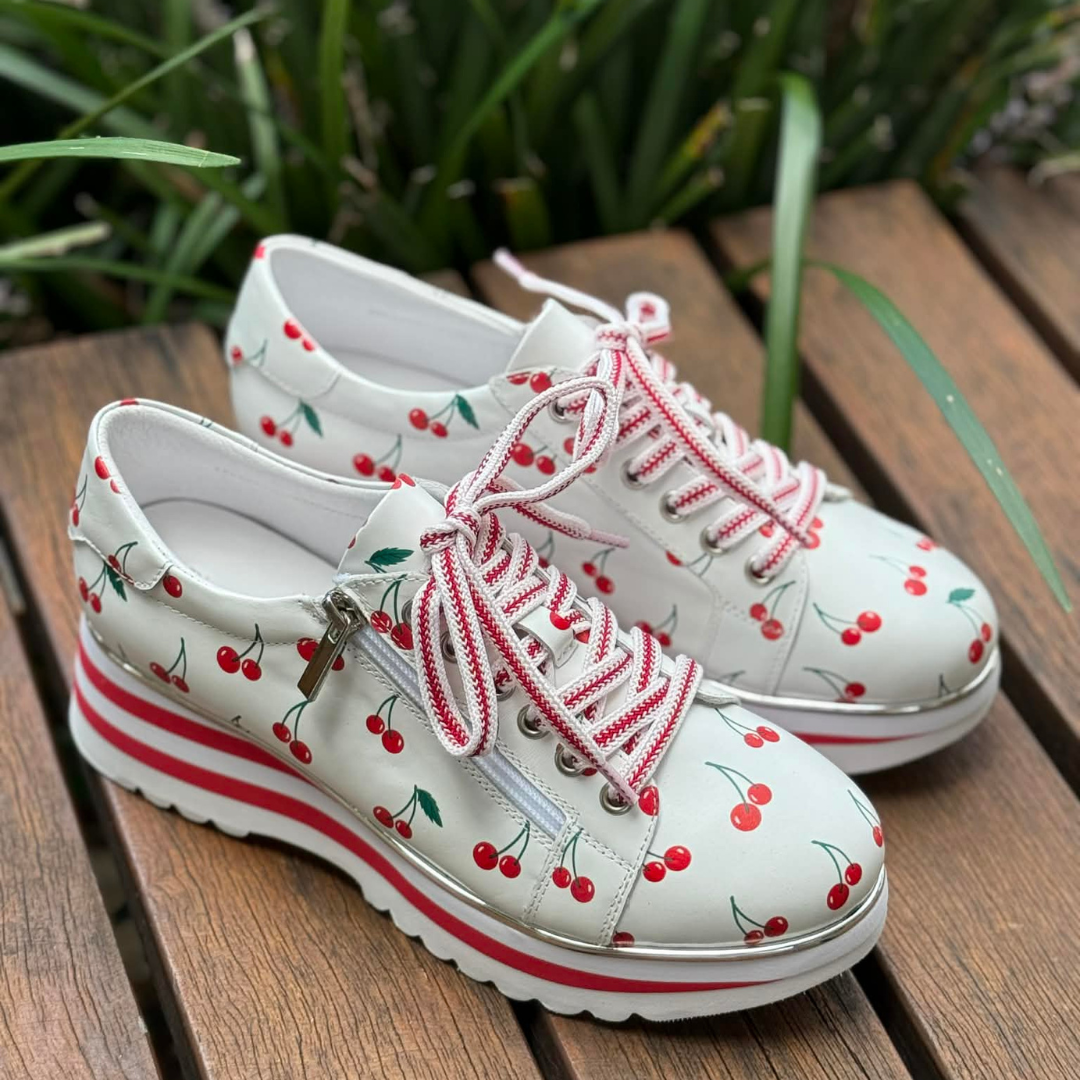 Django & Juliette Eammes - Cherry Print