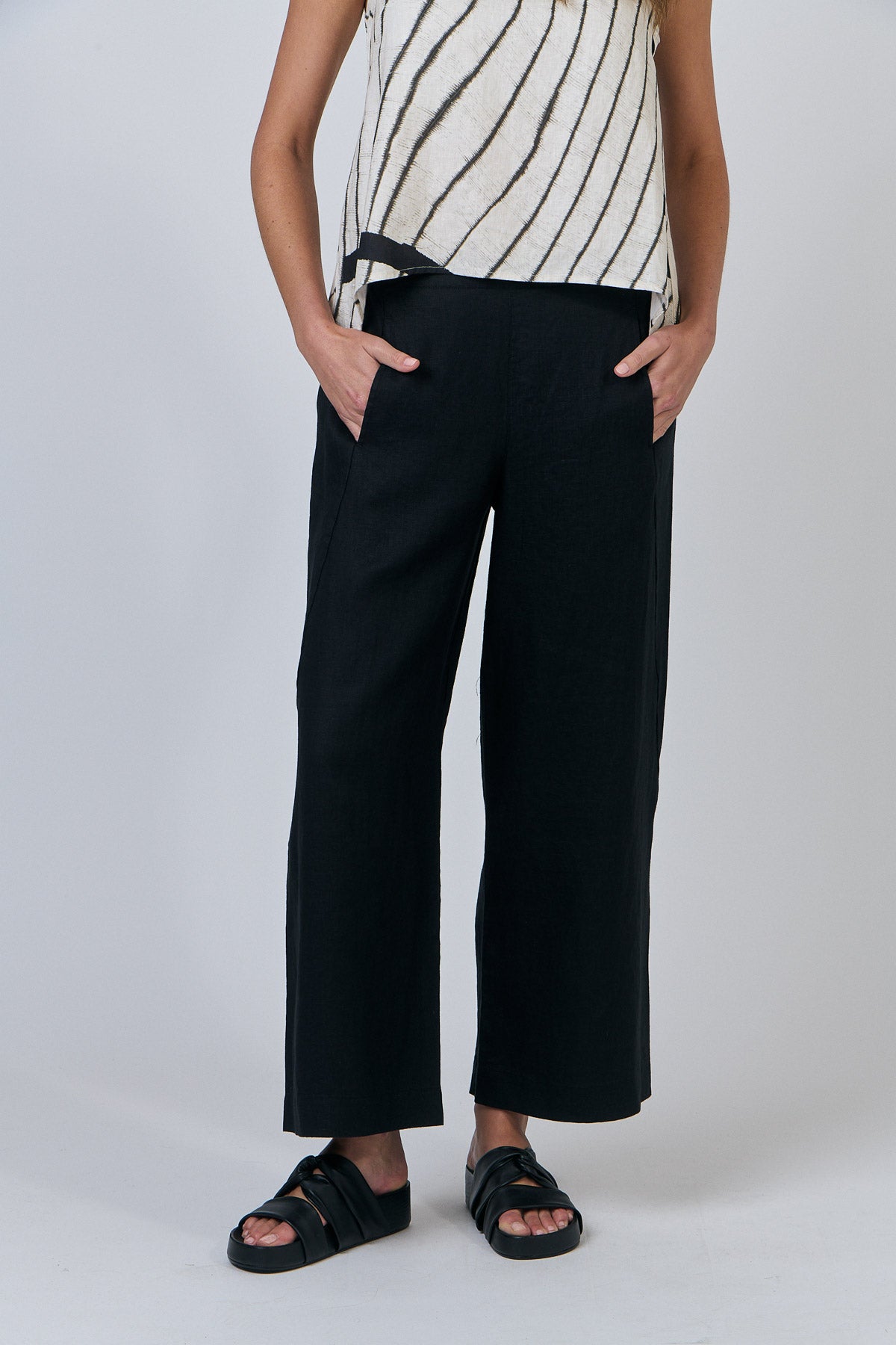 Naturals by O & J GA398 - Black