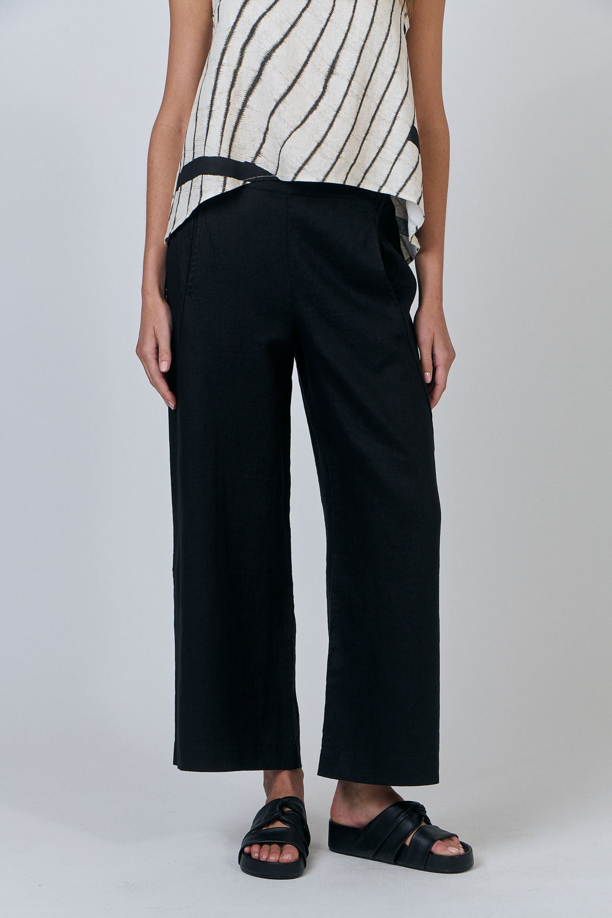 Naturals by O & J GA398 - Black