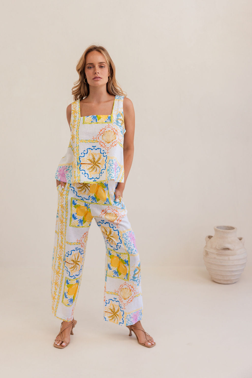 Kaleido K79 Square Nk Tank - Amalfi Dreams