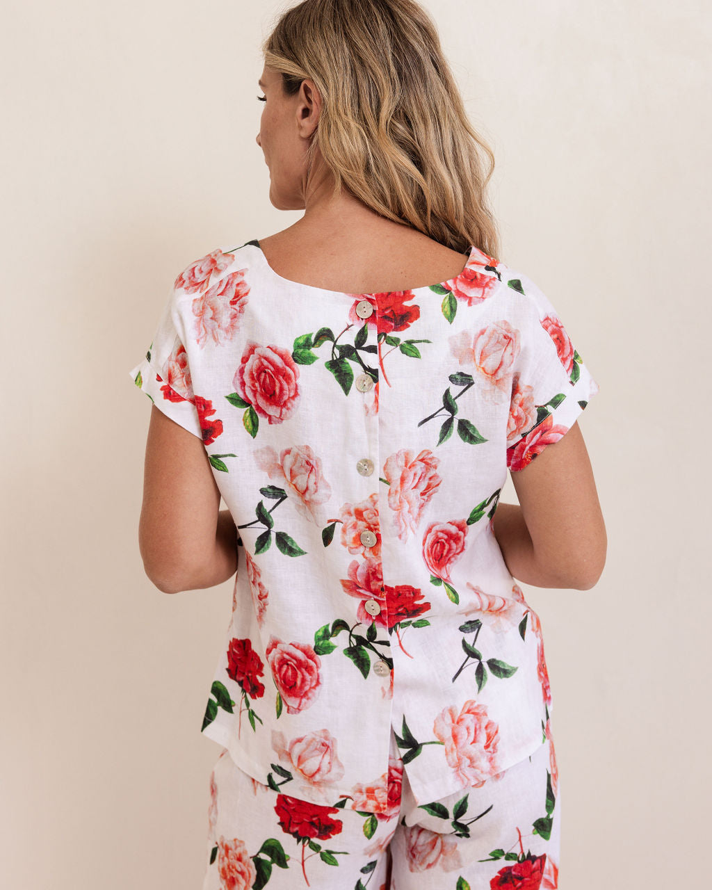 See Saw SS422 Btn Back Cap Sl Top - Roses