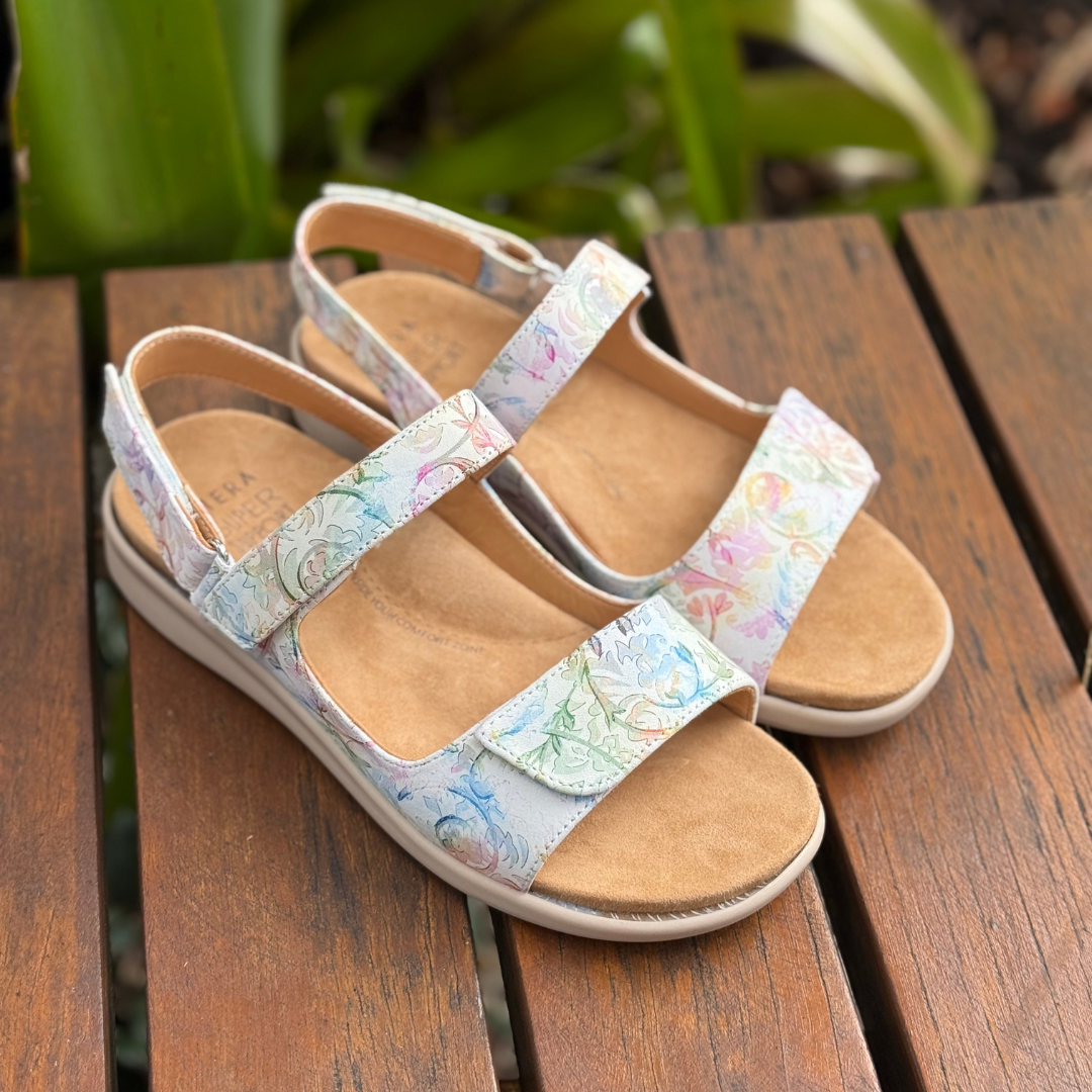 Zeira Benji XW - Almond Floral