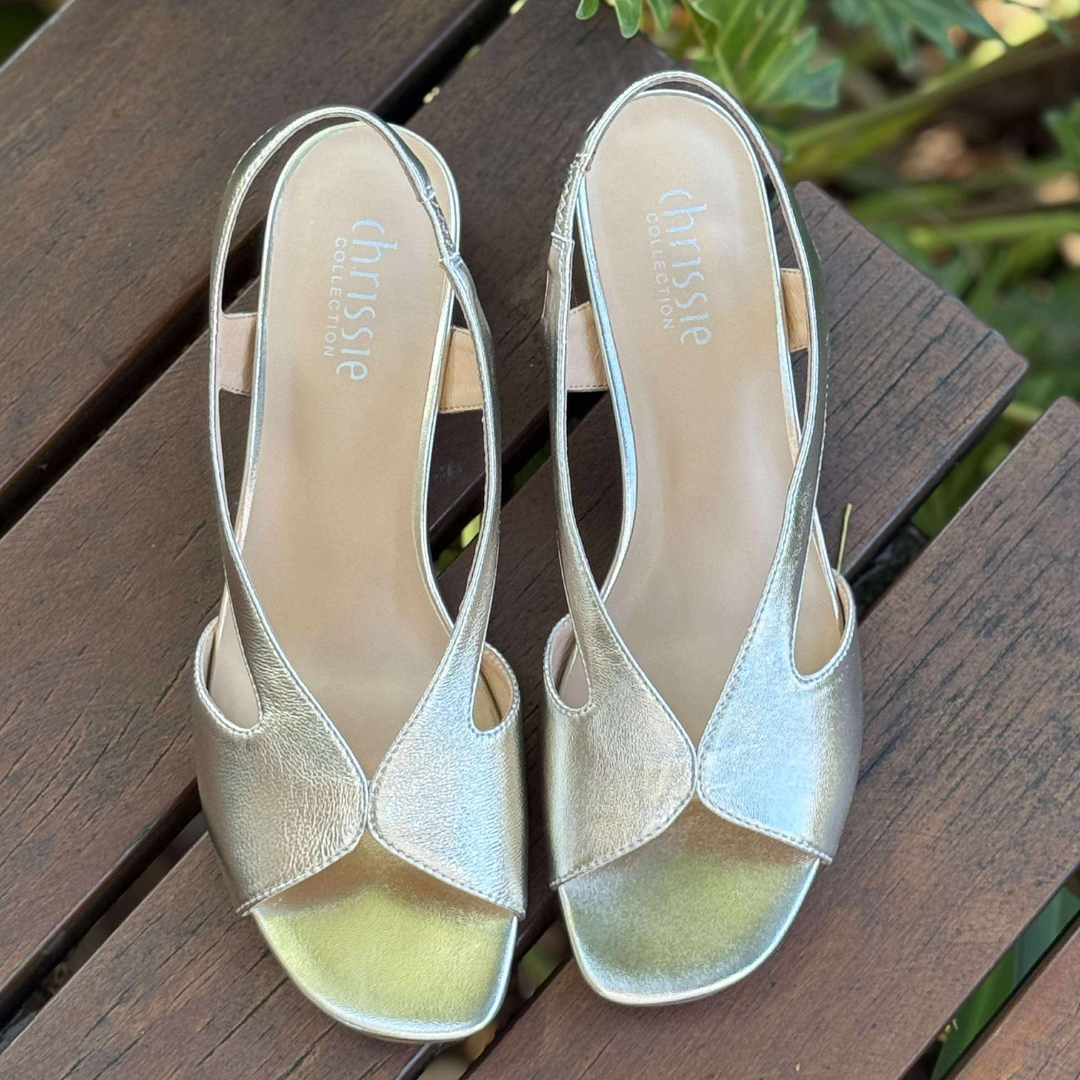 Chrissie Scott - Metallic Gold