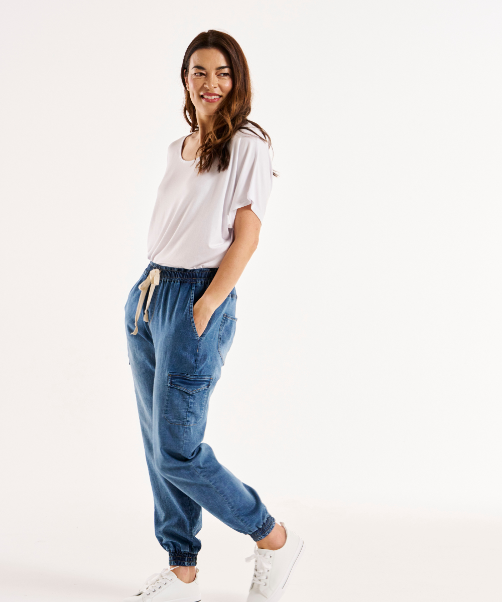 Betty Basics Connecticut Cargo Jean - Azure