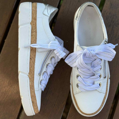 Django & Juliette Torayne - White/Silver