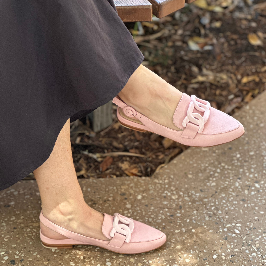 light pink sling back shoes
