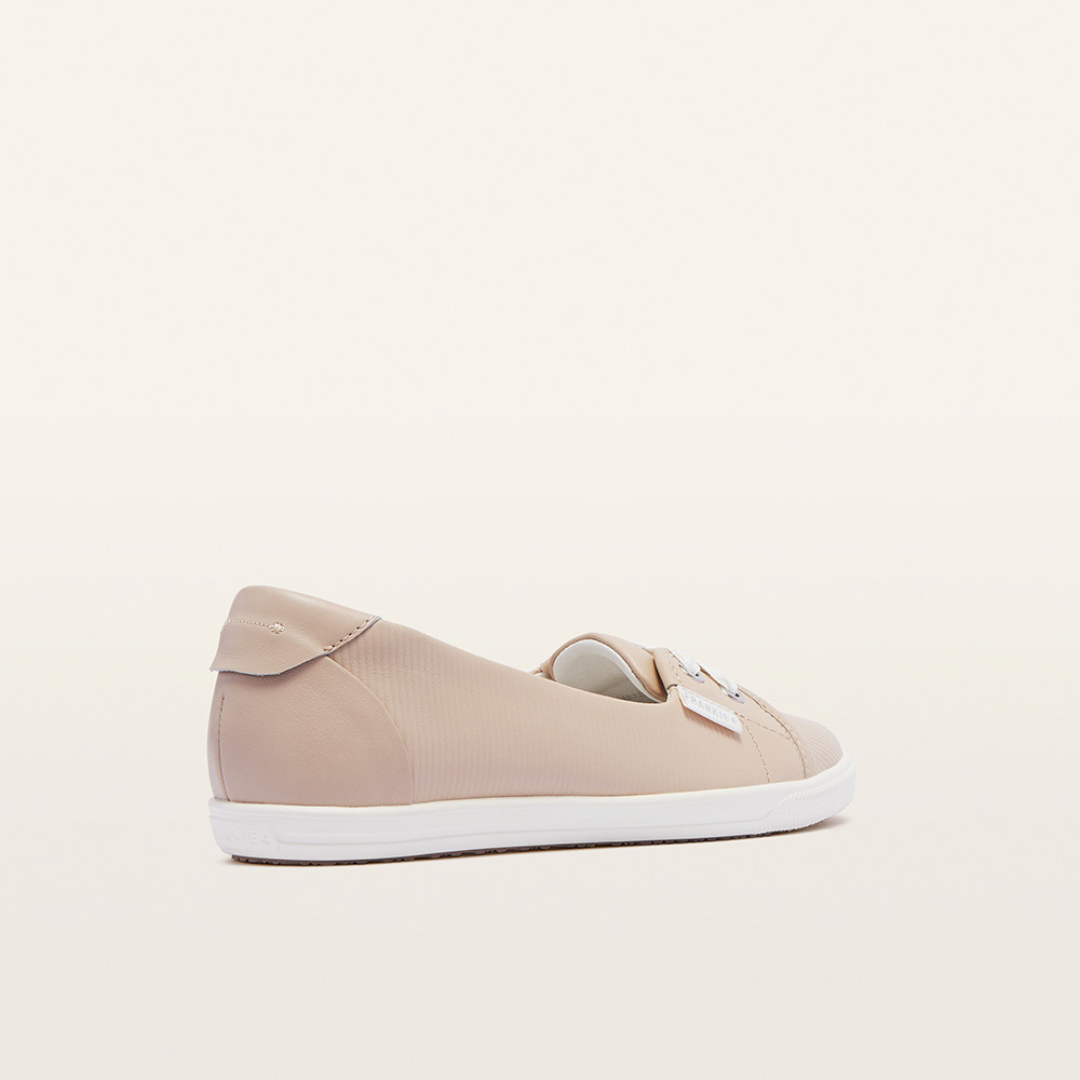 FRANKIE4 Hannah III - Light Blush Emboss