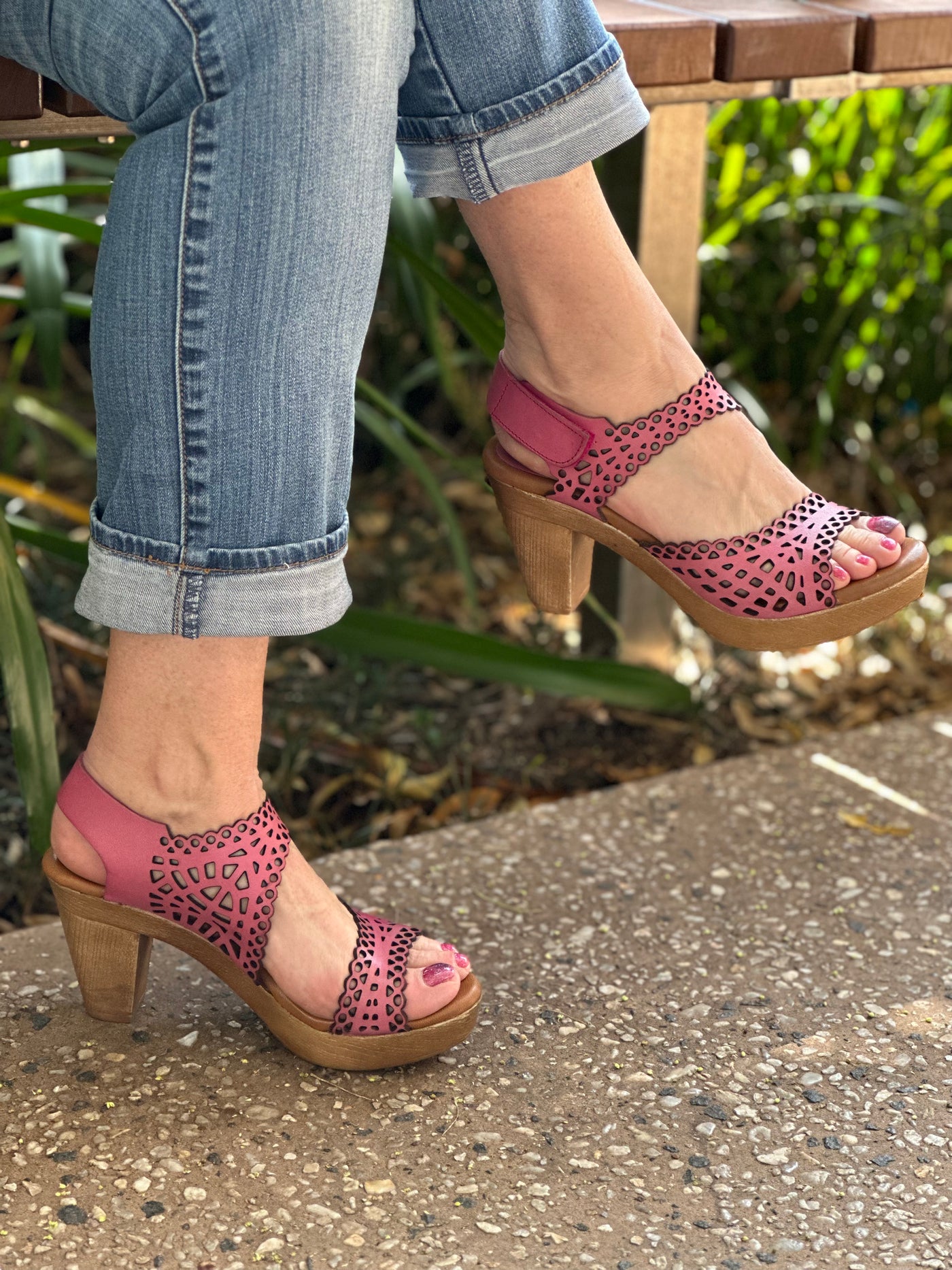 womens pink comfortable heels