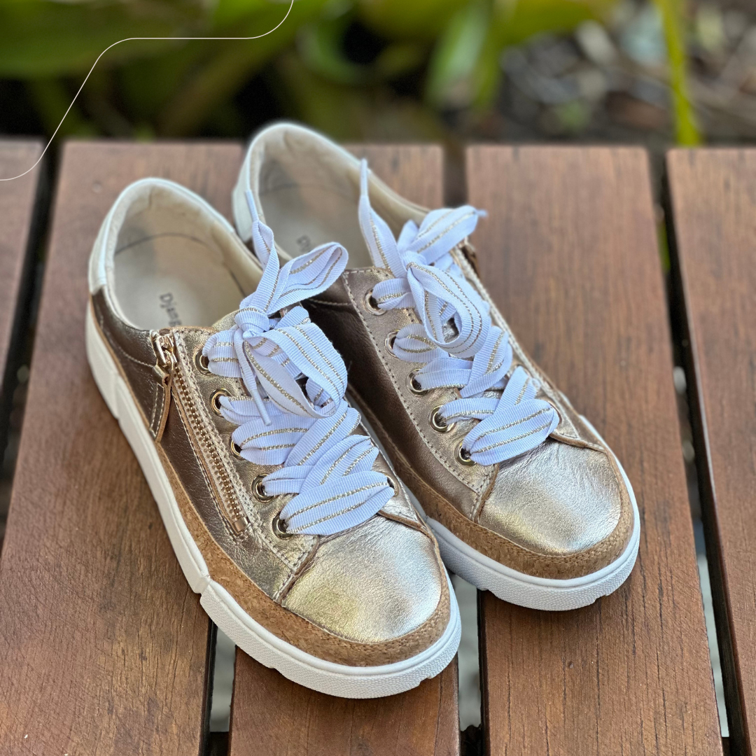 gols sneakers with white and gold laces white soles