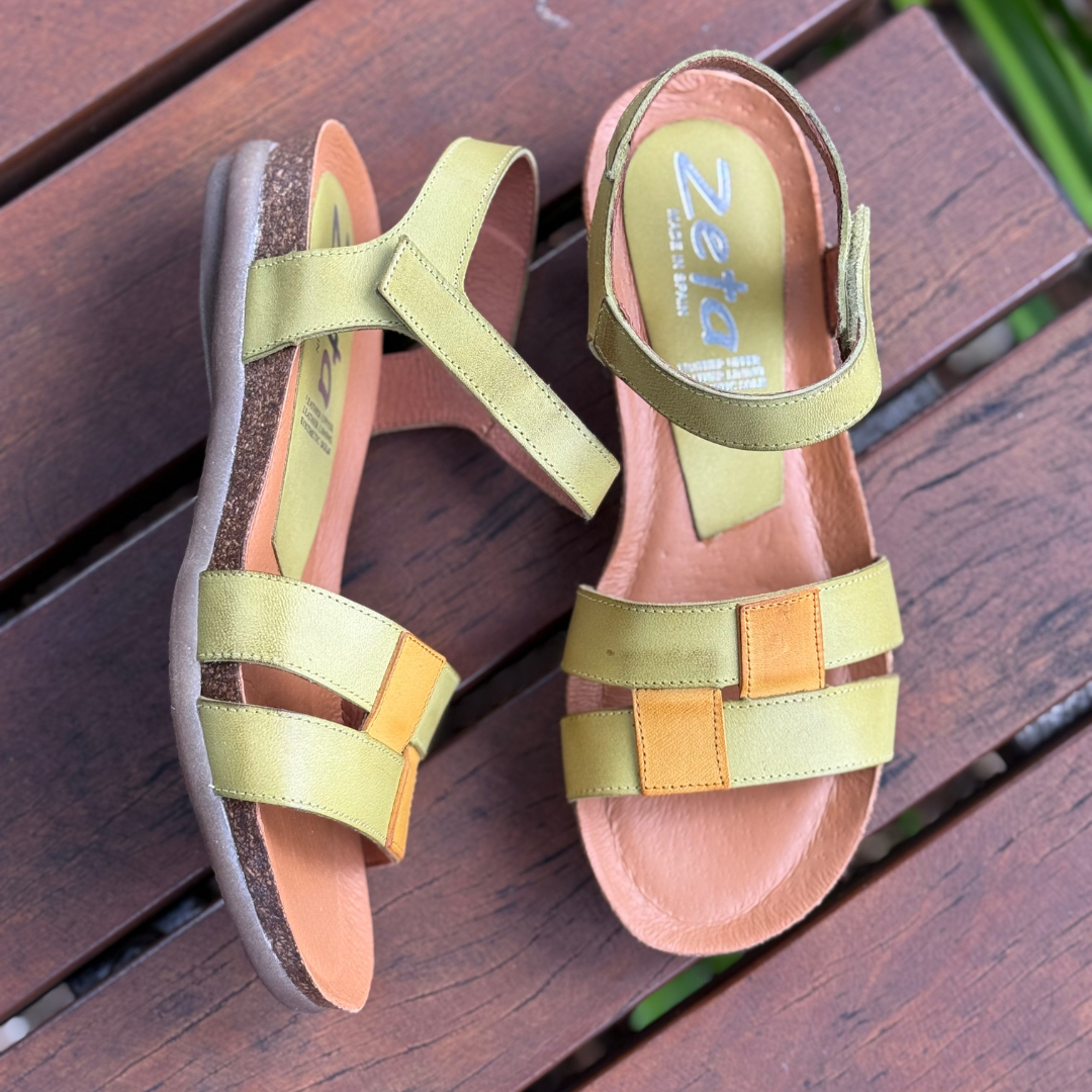 green flat sandals
