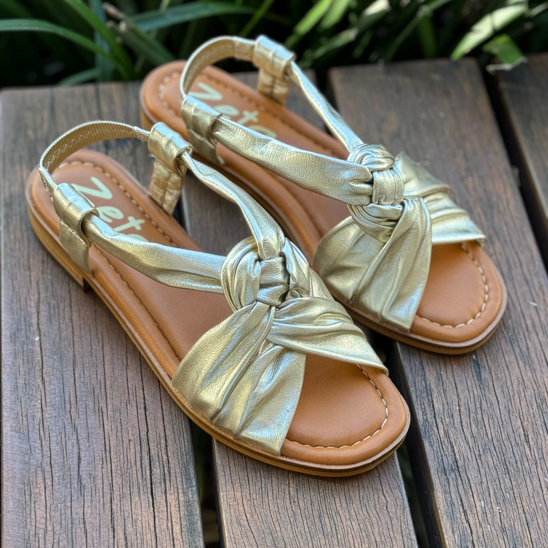 Zeta Dulcie - Light Gold