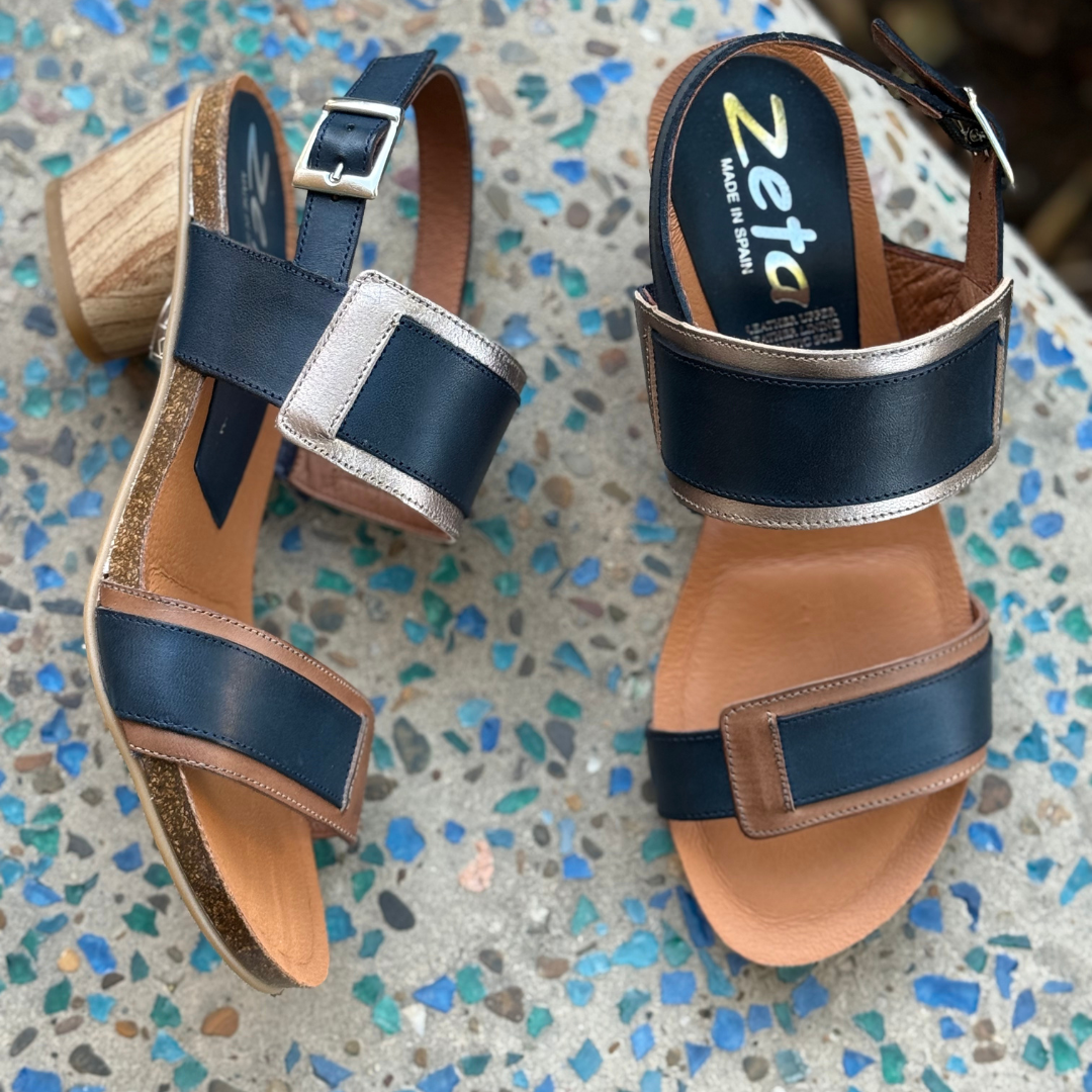 Zeta Brisk - Navy/Tan/Champagne