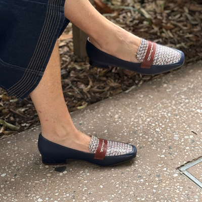 Chrissie Sailor - Navy Tan Multi