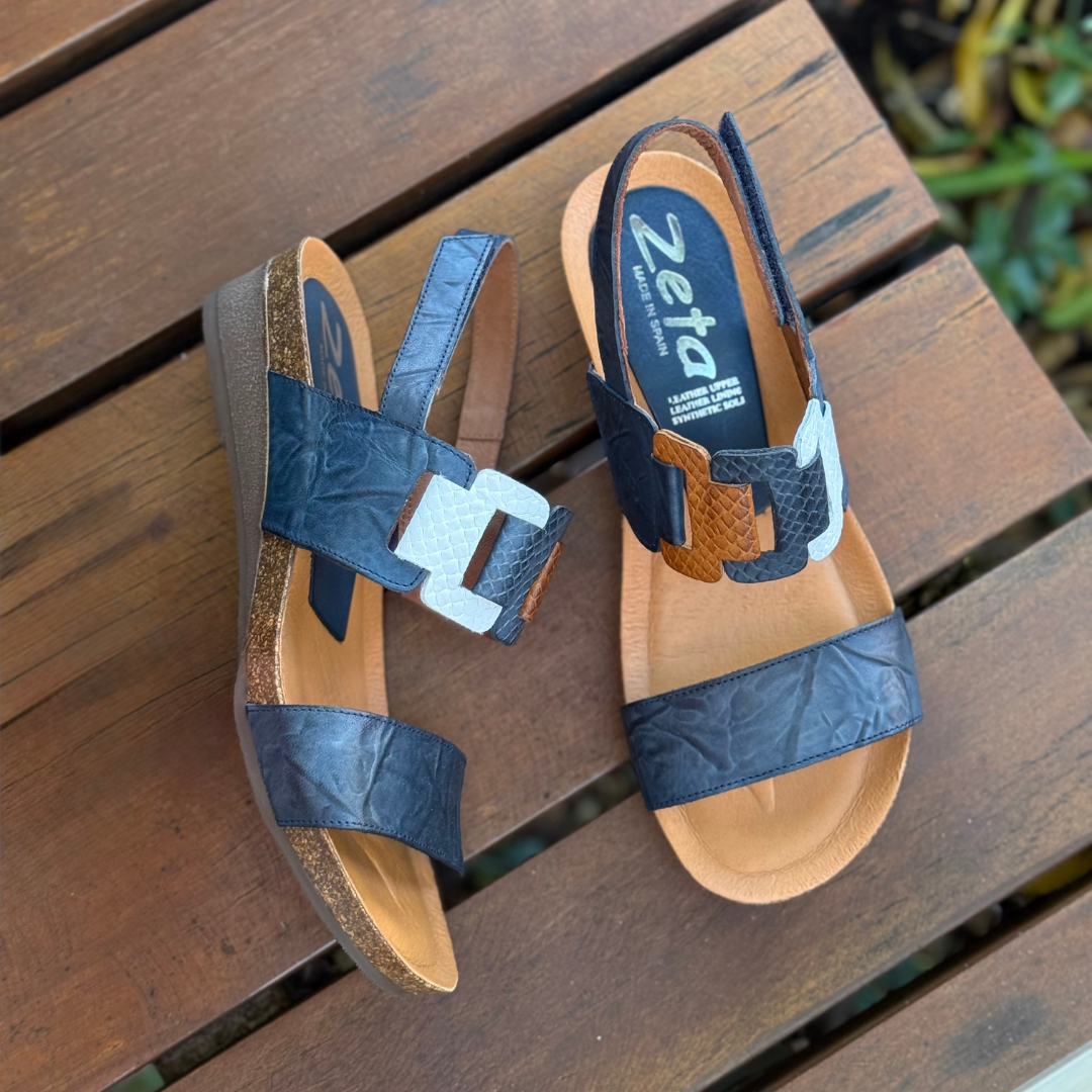 Zeta Onus - Navy/White/Tan