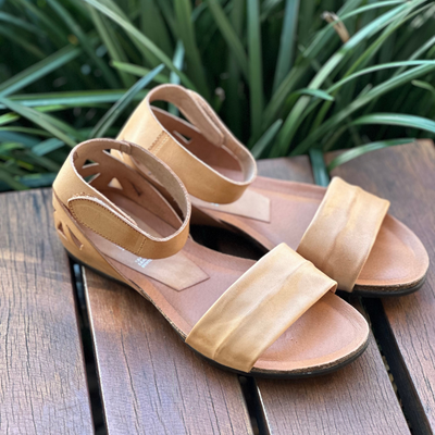 natural palin zeta sandals