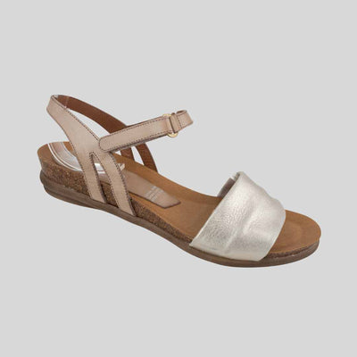 Neutral sandals 