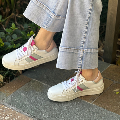 white rilassare sneakers with pink trim