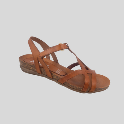 Tan sandals by Zeta Shoes