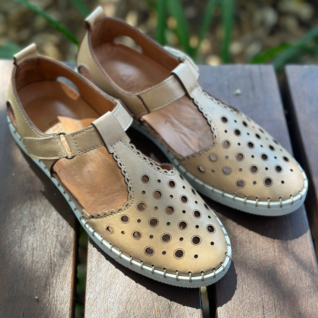 Thyme & Co Tredly - Natural/White Sole