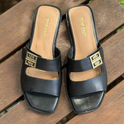 Top End Larino - Black