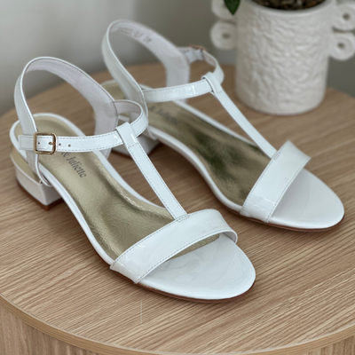 white low heel sandals 