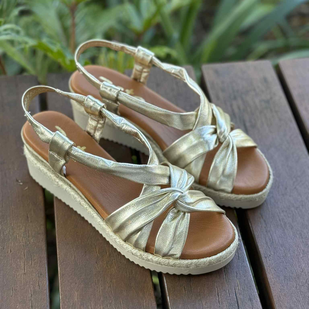 Zeta Derwin - Metallic