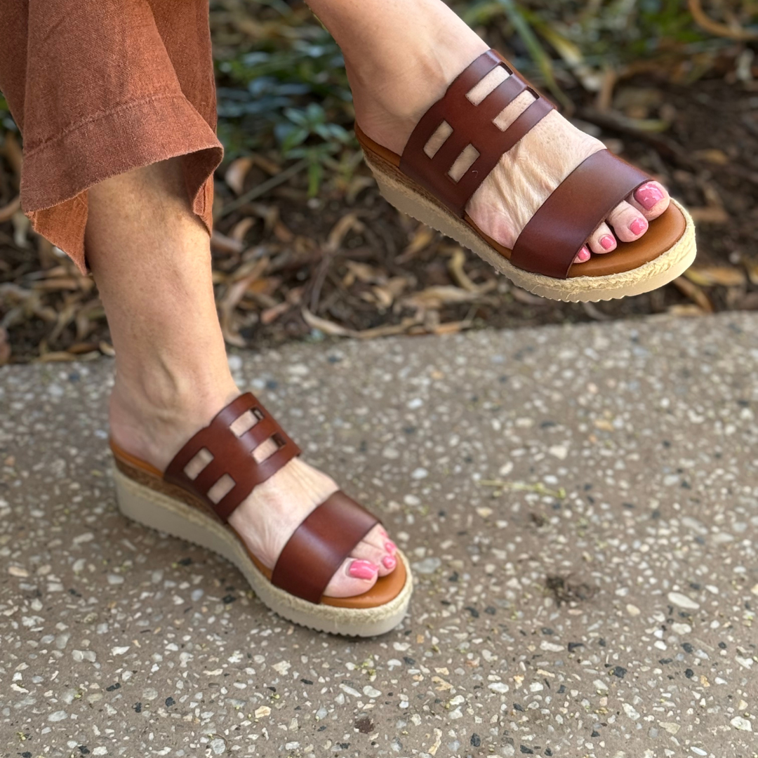 Zeta Draft - Dark Brown