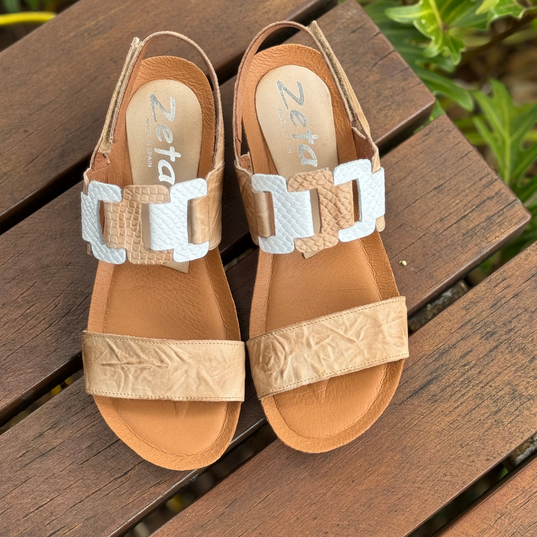 Zeta Onus - Beige/White