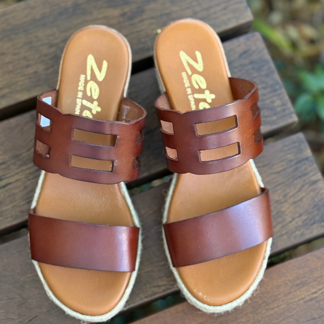 Zeta Draft - Dark Brown