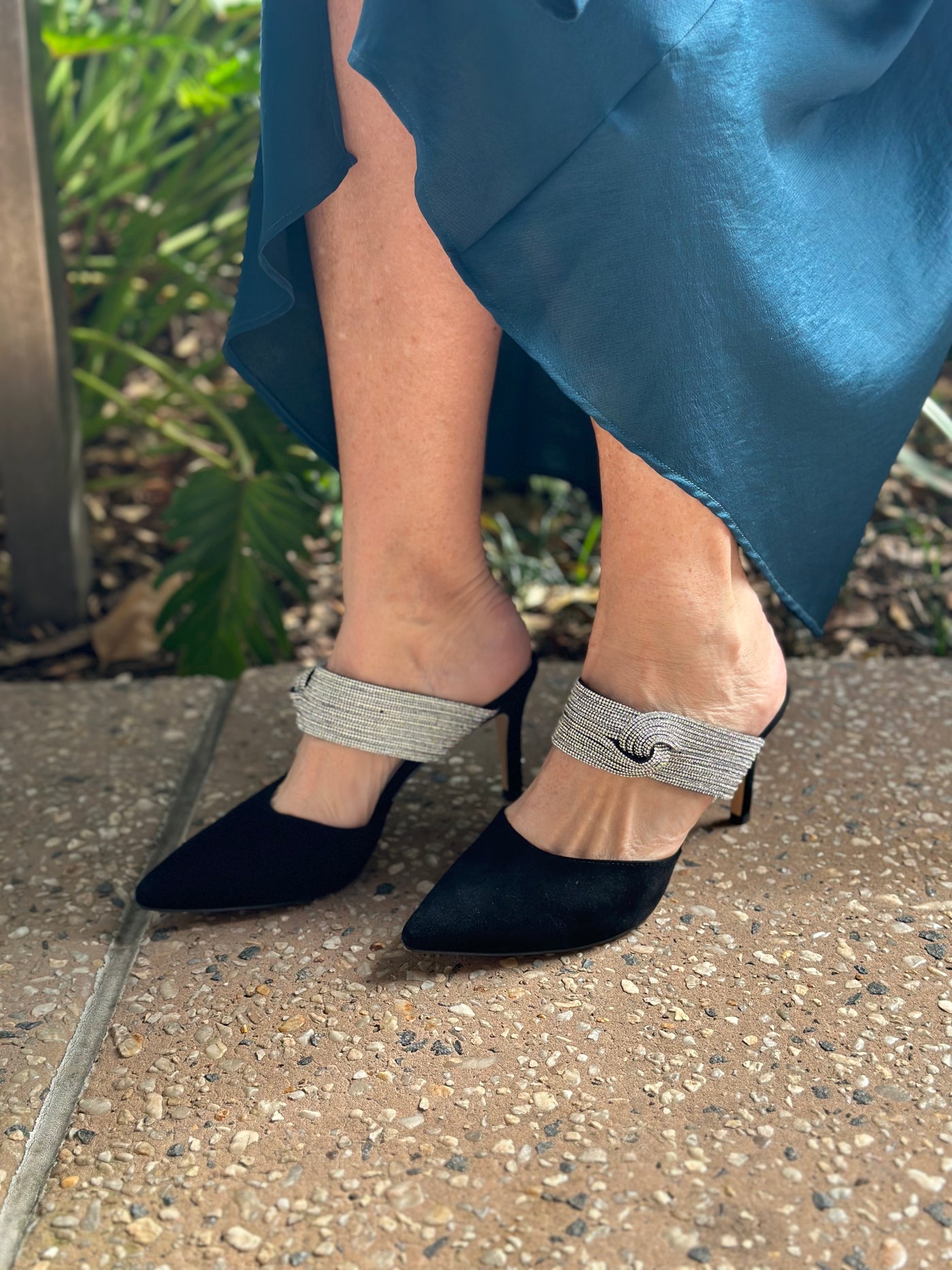 Black slip on heels with stiletto heel 